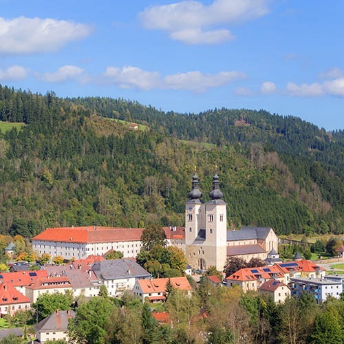 09_Abbey-of-Gurk_miliarium_AT